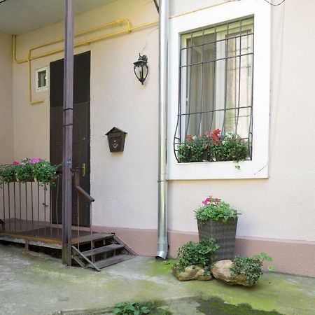 Cozy Apartment On Yevreiska Street Odessa Esterno foto