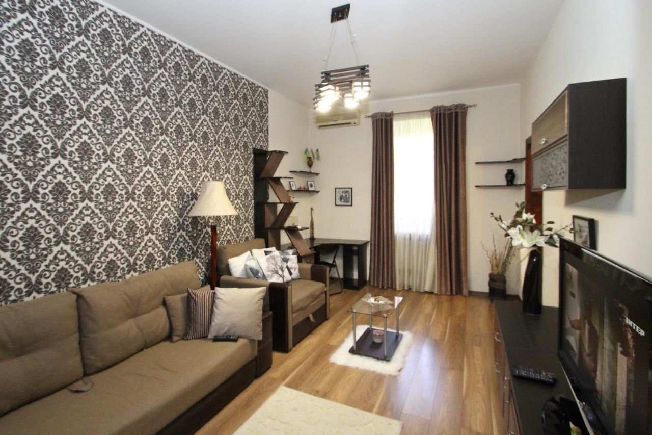 Cozy Apartment On Yevreiska Street Odessa Esterno foto