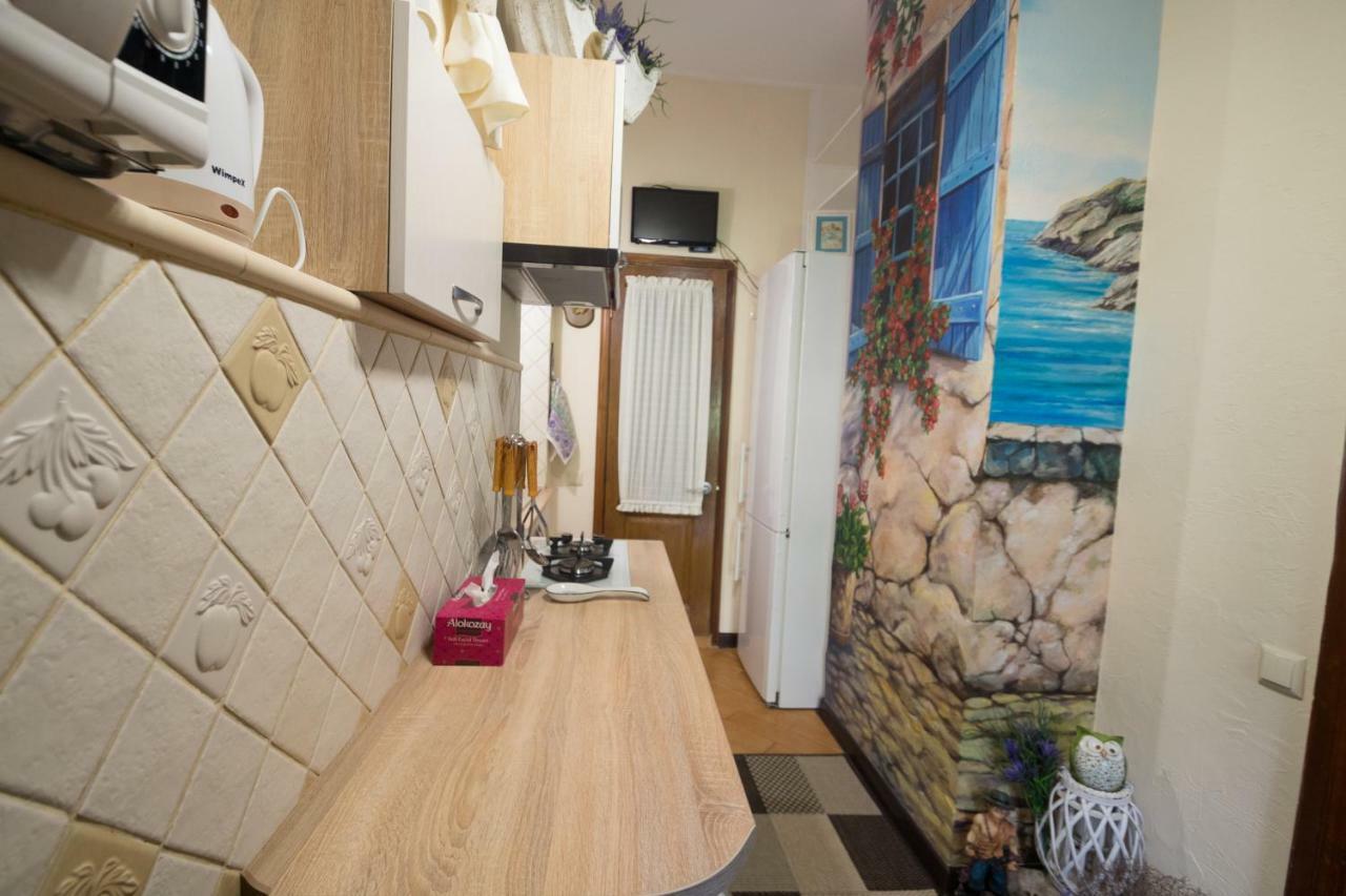 Cozy Apartment On Yevreiska Street Odessa Esterno foto